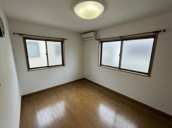 彦根市芹町の中古一戸建て