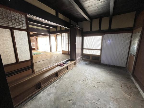 彦根市稲部町の中古一戸建て