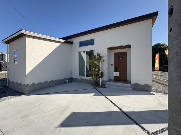 彦根市川瀬馬場町の中古一戸建て