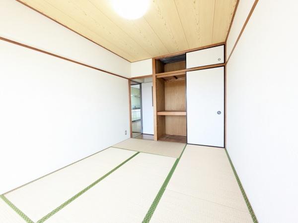 長浜市列見町　ハイエストパレス　アパート