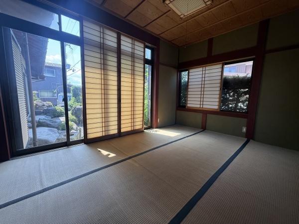 米原市磯の中古一戸建て