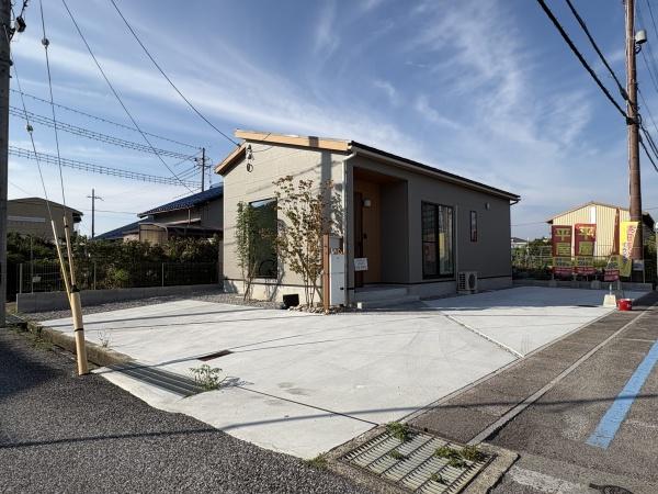 彦根市八坂町　平屋モデルハウス