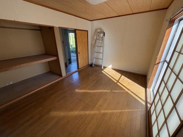 彦根市八坂町　中古戸建