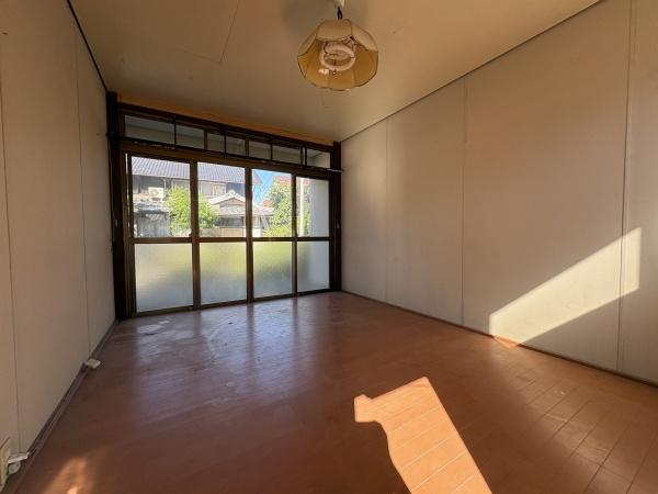 彦根市八坂町の中古一戸建て
