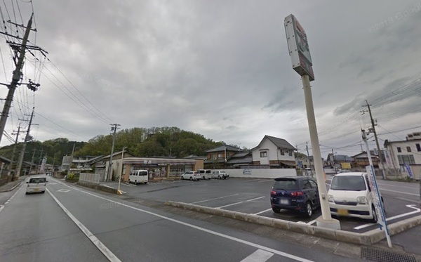 日光ハイツ彦根壱番館(セブンイレブン彦根岡町店)