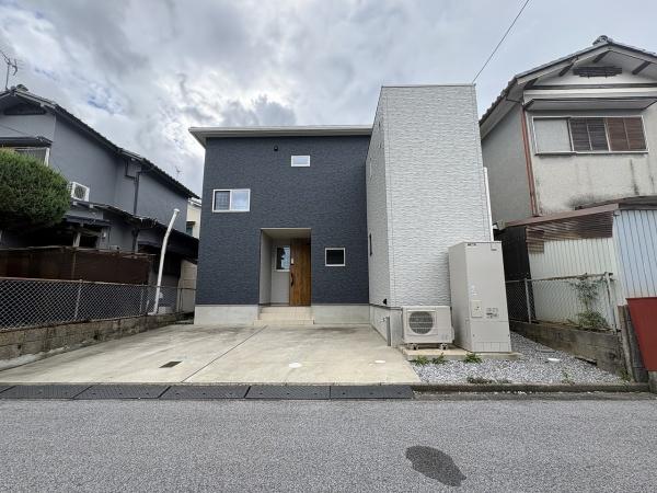 東近江市長勝寺町の中古一戸建て