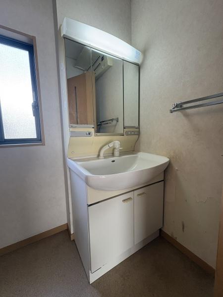 彦根市野瀬町の中古一戸建て