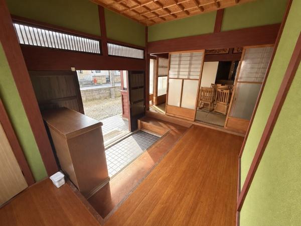 彦根市中藪町の中古一戸建て