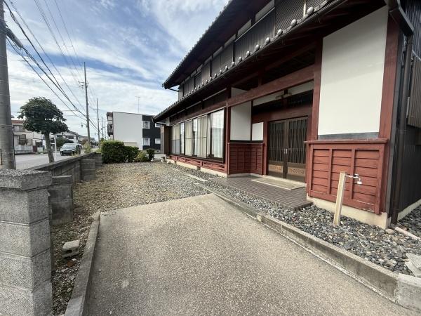 彦根市中藪町の中古一戸建て