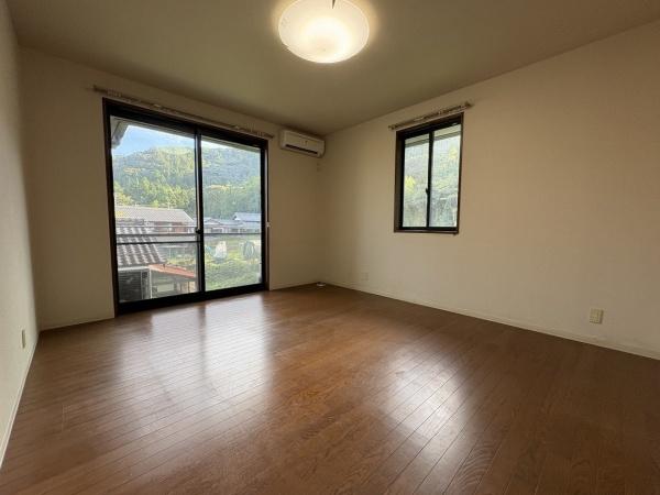 米原市朝日の中古一戸建て