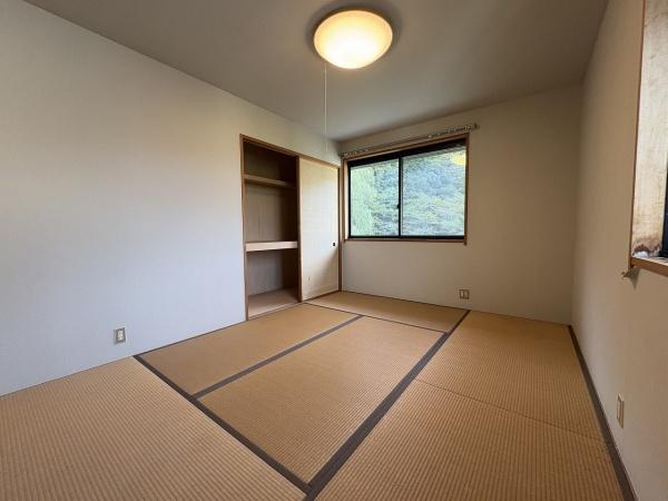 米原市朝日の中古一戸建て