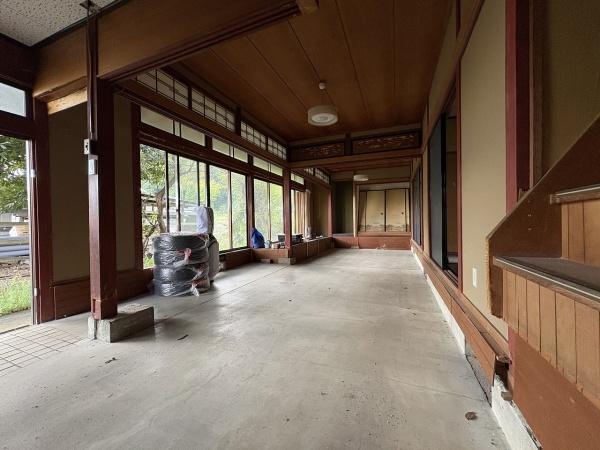 米原市朝日の中古一戸建て