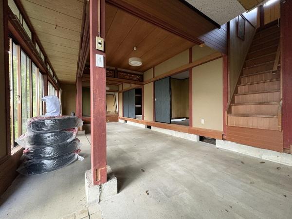 米原市朝日の中古一戸建て