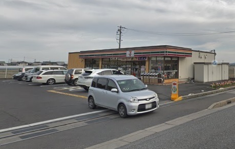 レイクイーストシティ弐番館グレーシィ稲枝(セブンイレブン彦根日電硝子前店)