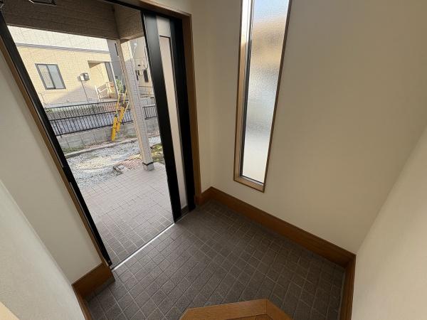 彦根市西今町の中古一戸建て