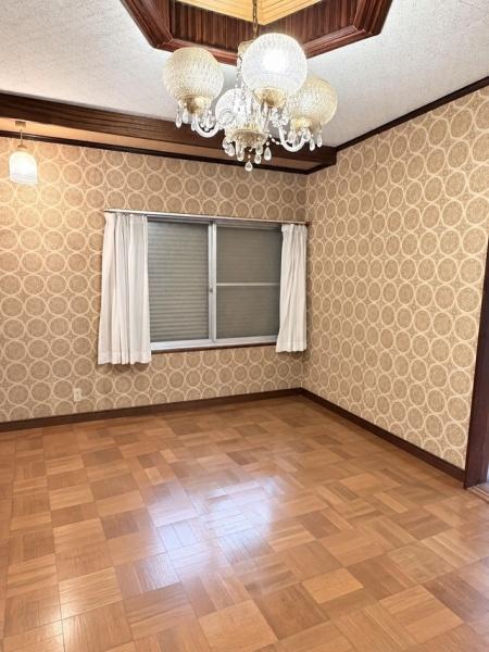彦根市西今町の中古一戸建て