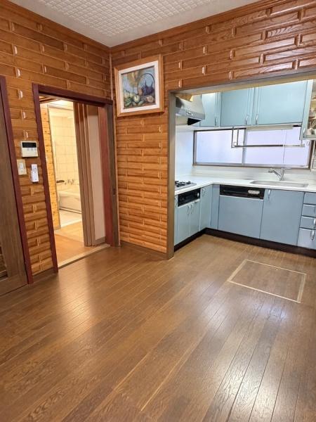 彦根市西今町の中古一戸建て