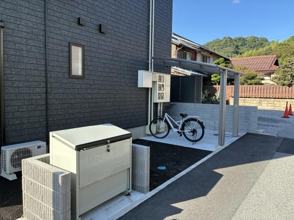彦根市古沢町　アパート