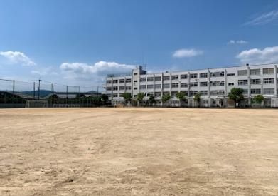 高槻市東五百住町２丁目の中古一戸建て(高槻市立川西中学校)