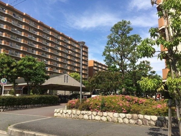 白川高層住宅８号棟