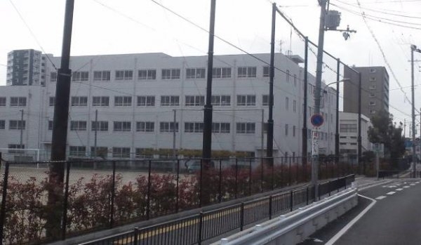 シャルマンコーポ摂津富田(高槻市立第四中学校)