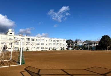 高槻市西之川原2丁目の土地(高槻市立清水小学校)