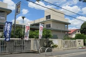 ローレルハイツ茨木総持寺1号棟(茨木市立西河原小学校)
