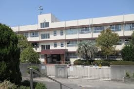 茨木市北春日丘1丁目の土地(茨木市立西小学校)