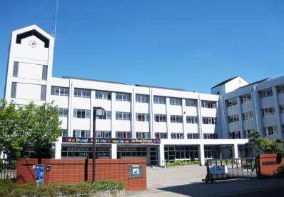 高槻市奈佐原2丁目の中古一戸建て(高槻市立阿武山中学校)