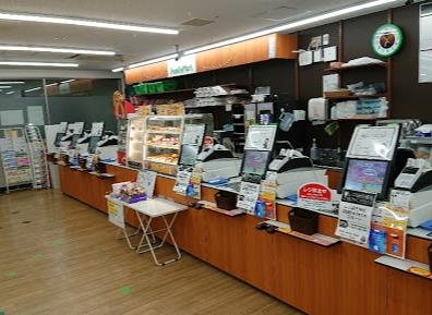 ルネグランディルB棟(ファミリーマート阪大病院店)