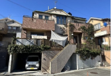 茨木市南安威３丁目　中古戸建