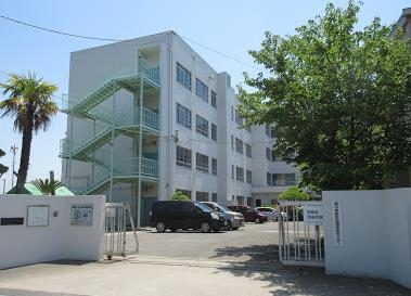 高槻市東和町 新築戸建て(高槻市立冠小学校)