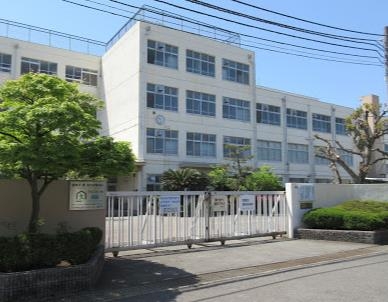 高槻市桜ケ丘南町の土地(高槻市立五百住小学校)