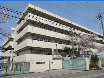 ミリカ・ヒルズⅡ街区E棟(吹田市立千里丘中学校)