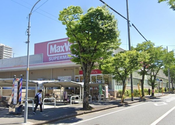 ミリカ・ヒルズⅡ街区E棟(Maxvalu吹田千里丘店)