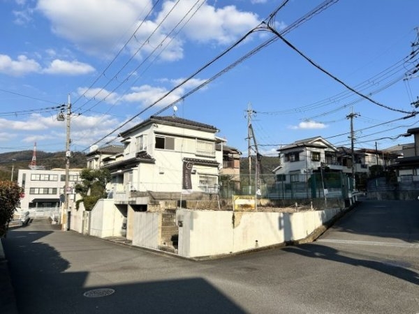 高槻市日吉台六番町の土地