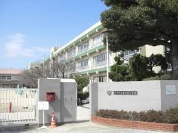 ロジュマン茨木(茨木市立春日丘小学校)