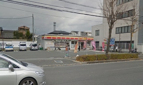 ロジュマン茨木下中条(ファミリーマート茨木中穂積店)