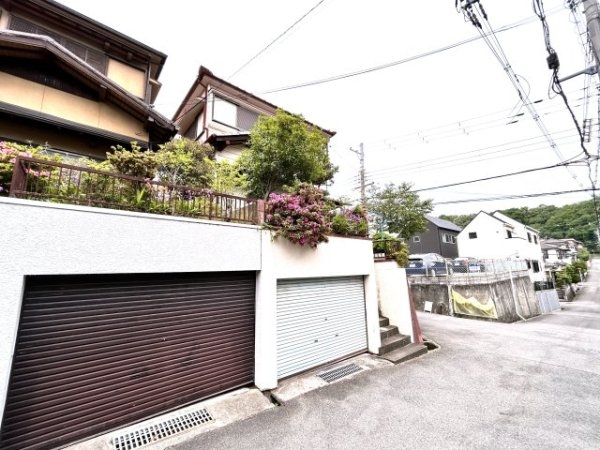 高槻市安岡寺町５丁目の中古一戸建て