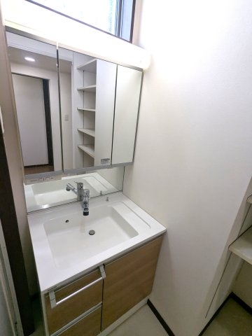 茨木市東奈良１丁目の中古一戸建て