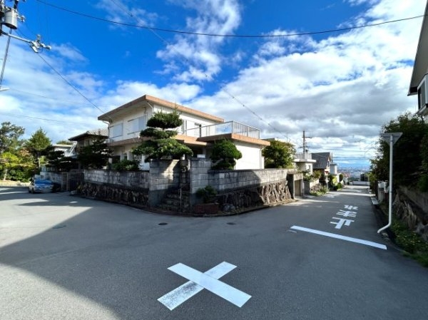 茨木市山手台５丁目の土地