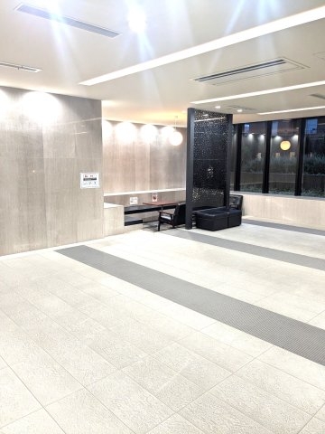■新規専任物件■ジオグランデ茨木東中条さくら通りサウス(エントランス)