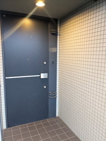 ■新規専任物件■ジオグランデ茨木東中条さくら通りサウス(玄関)