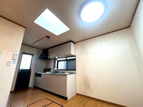 茨木市中津町の中古一戸建て