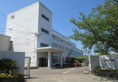 高槻市淀の原町の土地(高槻市立五領中学校)