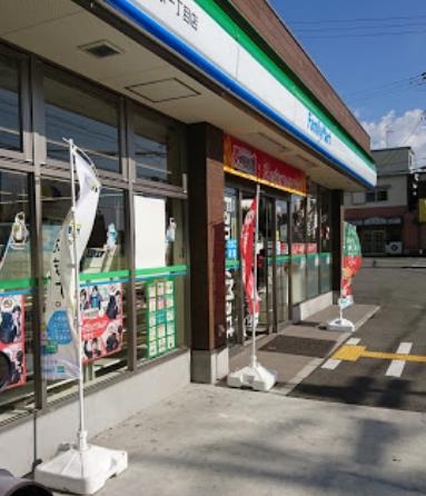 高槻市塚原５丁目の中古一戸建て(ファミリーマート高槻塚原一丁目店)