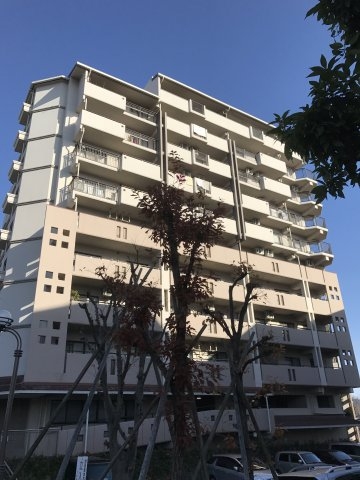 高槻・阿武山九番街東４号棟