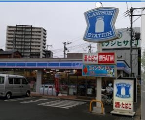 ■さんくれーる茨木B棟■全面リノベーション工事の履歴有(ローソン茨木下穂積二丁目店)