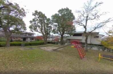 ルネグランディル千里の森A棟(あせび公園)