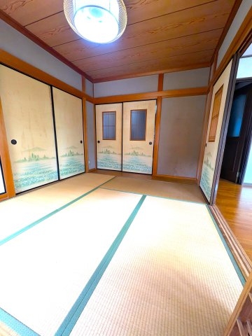 高槻市淀の原町の中古一戸建て